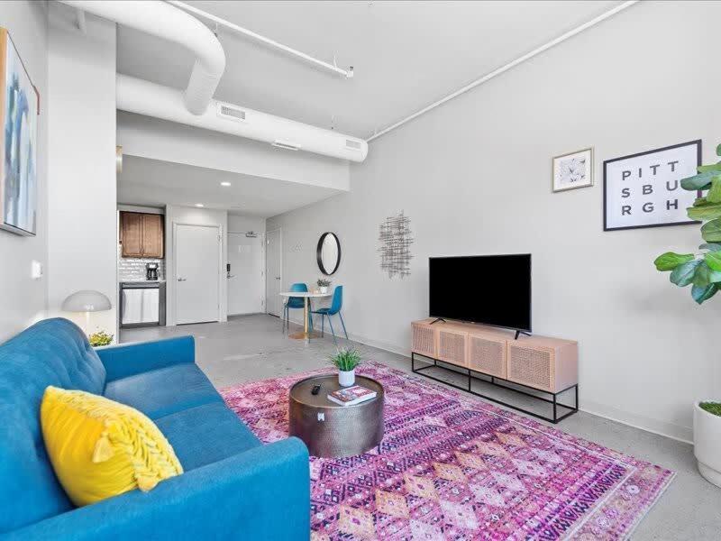 Cozysuites Trendy 1Br, Downtown ピッツバーグ エクステリア 写真