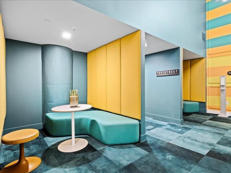 Cozysuites Trendy 1Br, Downtown ピッツバーグ エクステリア 写真